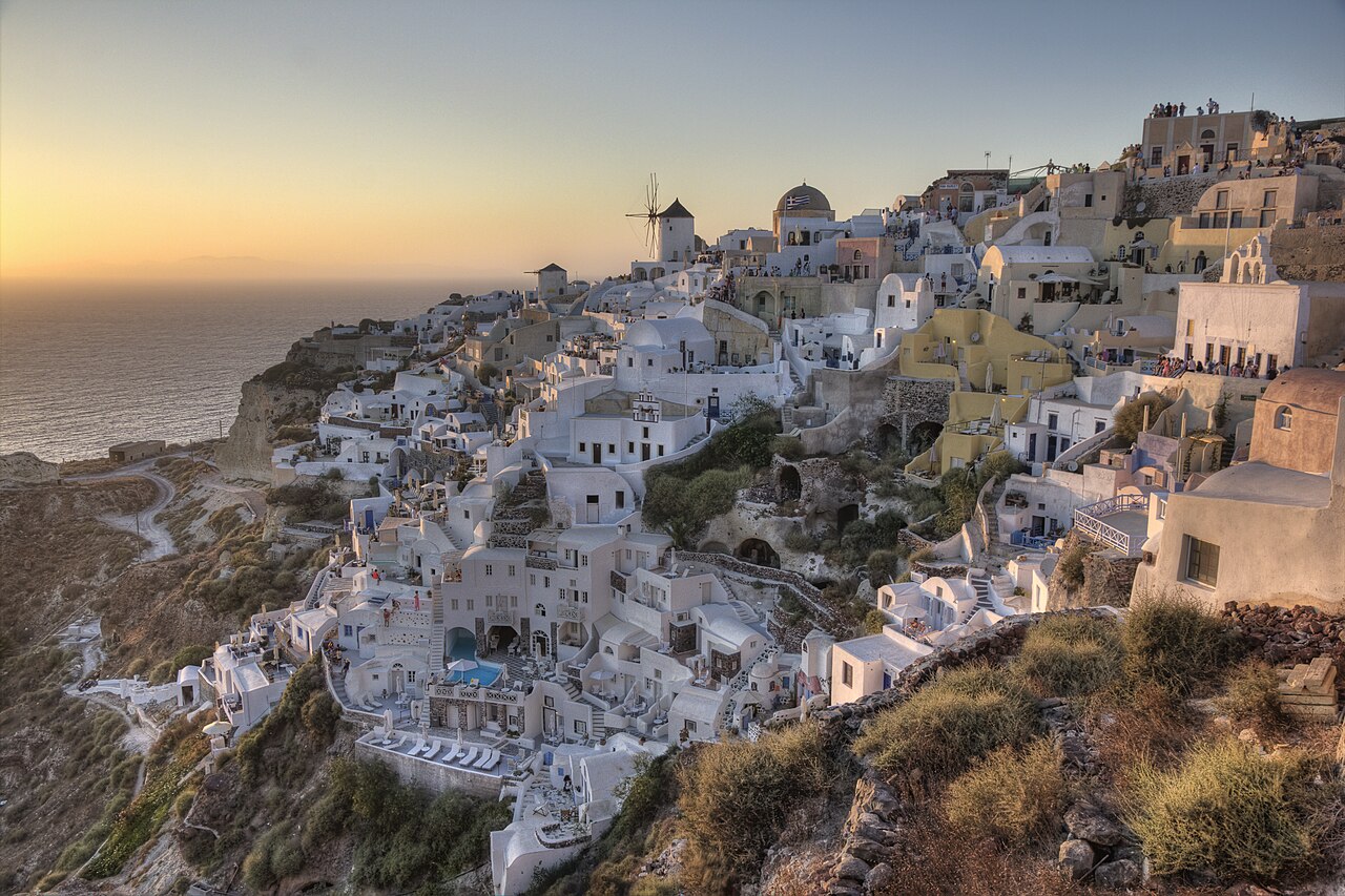 Santorin — Dômes bleus d'Oia